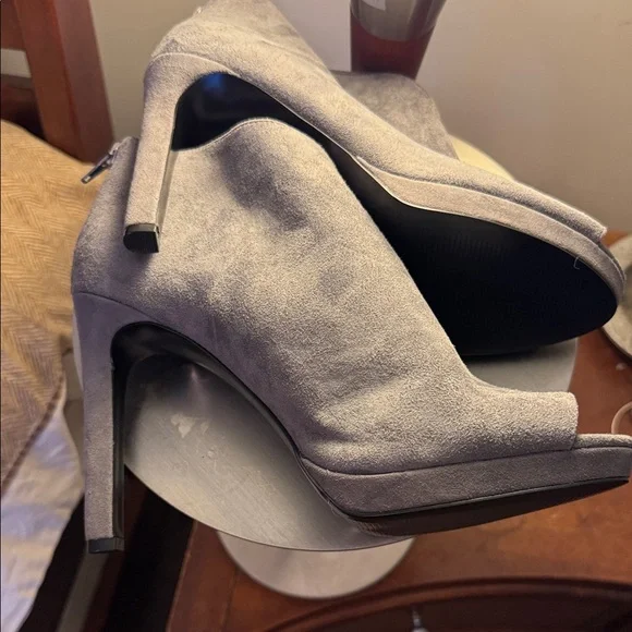 NWOT NINE WEST Women's Peep-Toe Ankle Boots - Picture 12 of 13